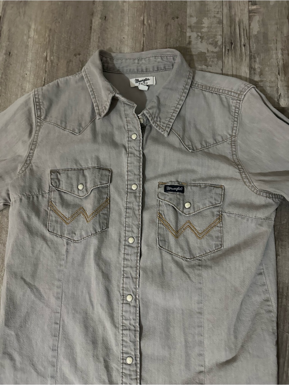 Wrangler Women’s  Light Gray Western Button-Front Shirt